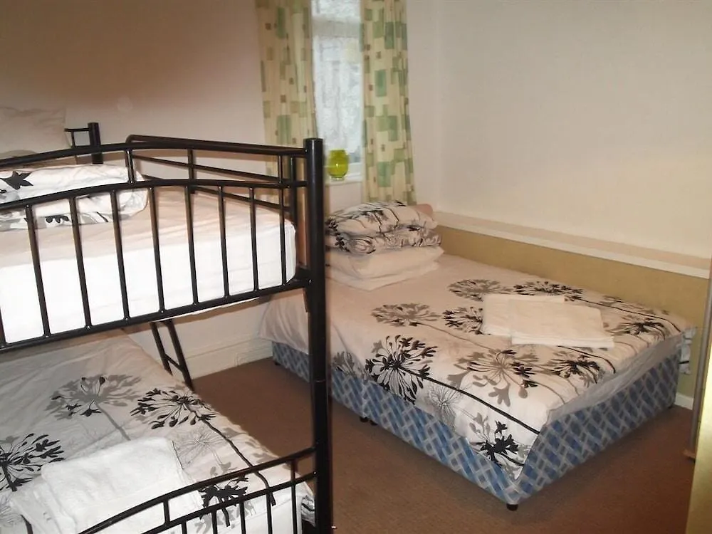 Tudor House Blackpool 3*,